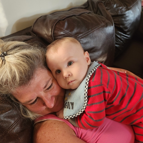 Closet clean out. Selling jeans, Vera Bradley, coach purses and other stuff. - Picture 4 of 4